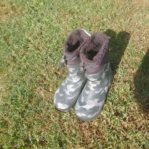 Boys or Girls Rubber Snow Boots Rain Faux Fur Lined Child Size 11 / 12